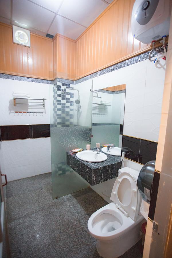 Tay Nguyen Hotel Kon Tum Extérieur photo