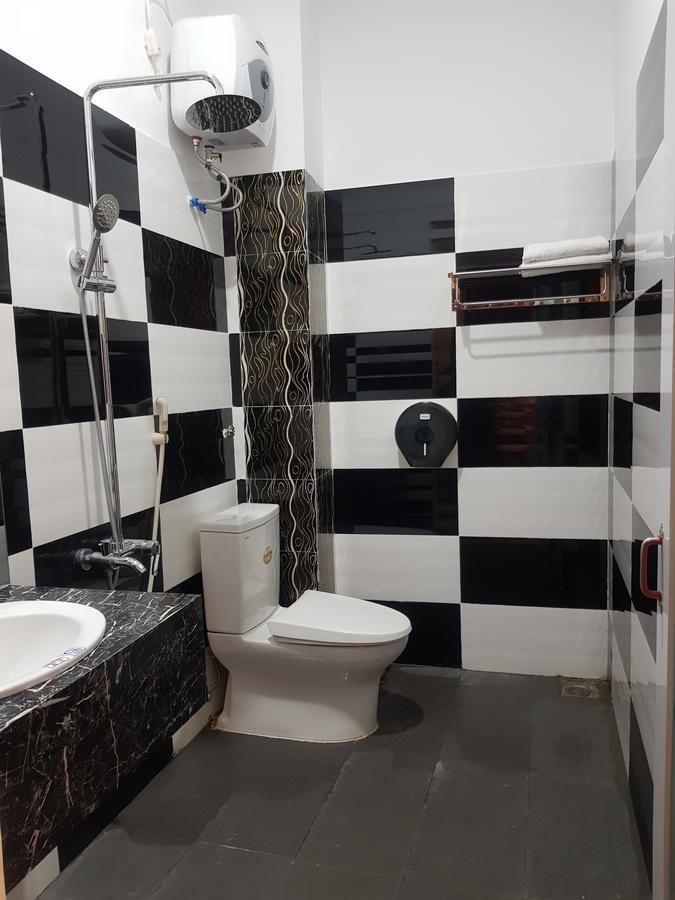 Tay Nguyen Hotel Kon Tum Extérieur photo