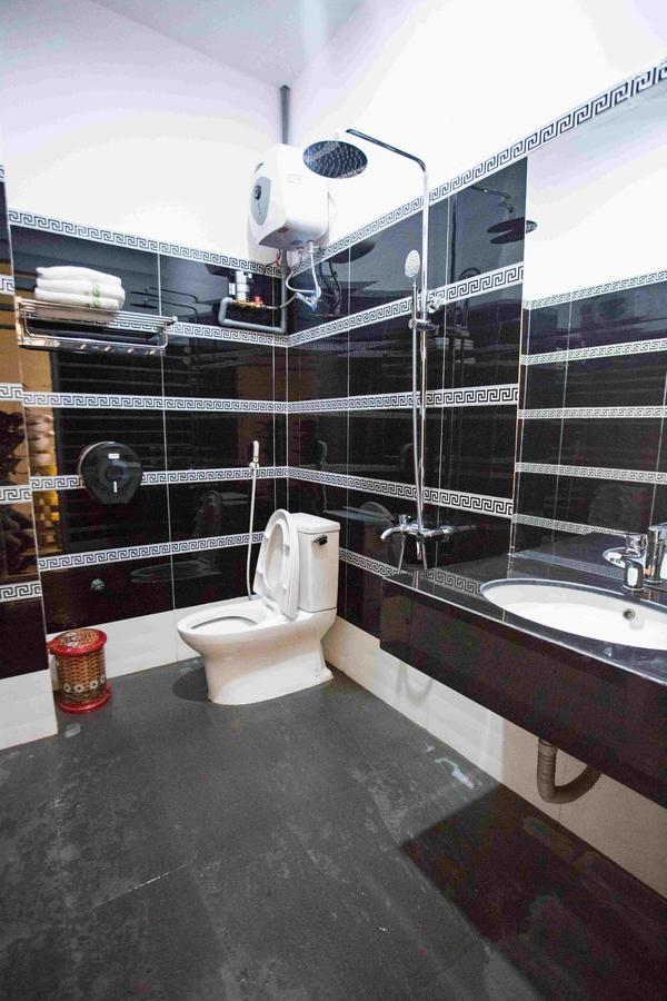 Tay Nguyen Hotel Kon Tum Extérieur photo