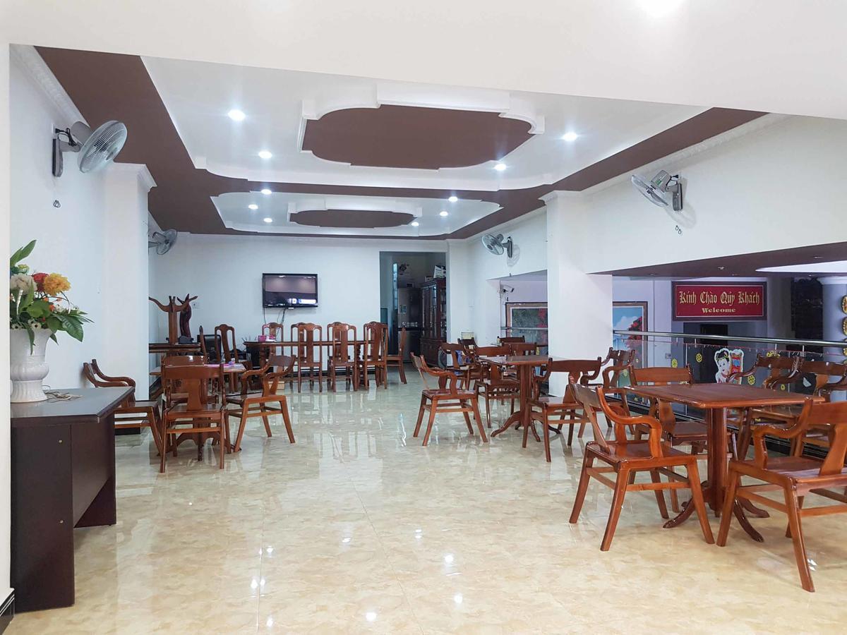 Tay Nguyen Hotel Kon Tum Extérieur photo
