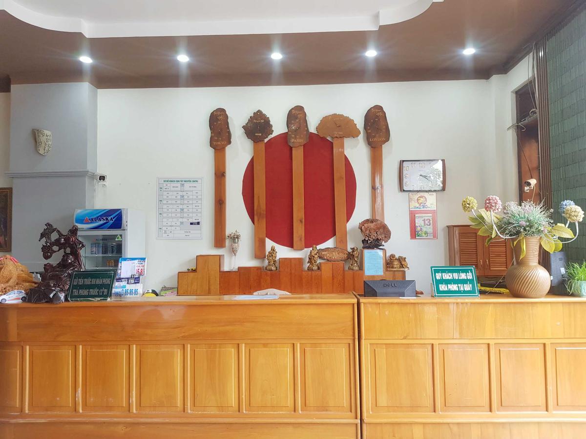 Tay Nguyen Hotel Kon Tum Extérieur photo