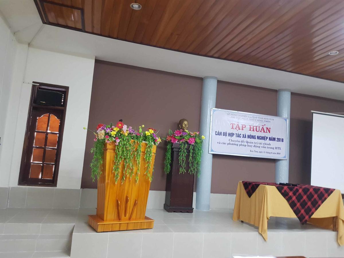 Tay Nguyen Hotel Kon Tum Extérieur photo